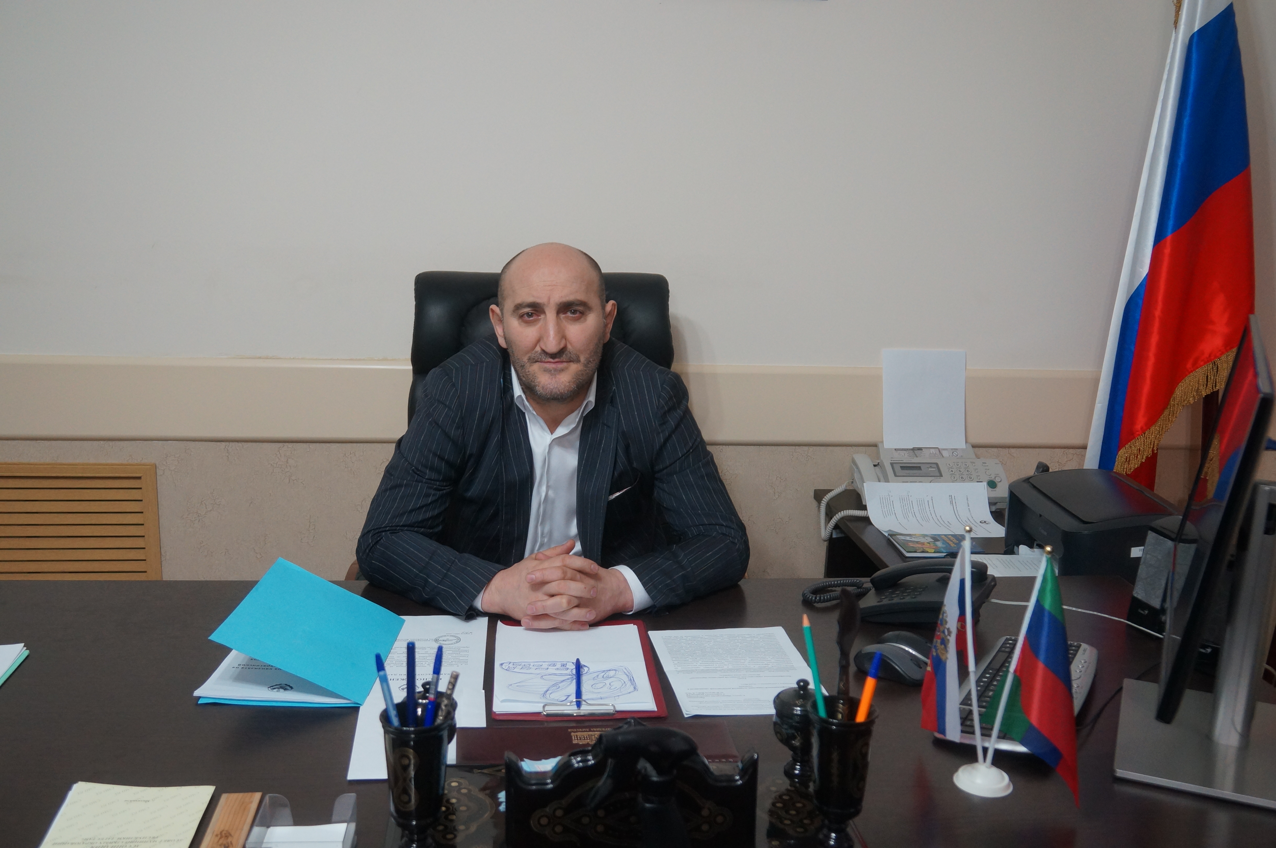 В администрации Тляратинского района состоялось вручение сертификатов на приобретение жилья